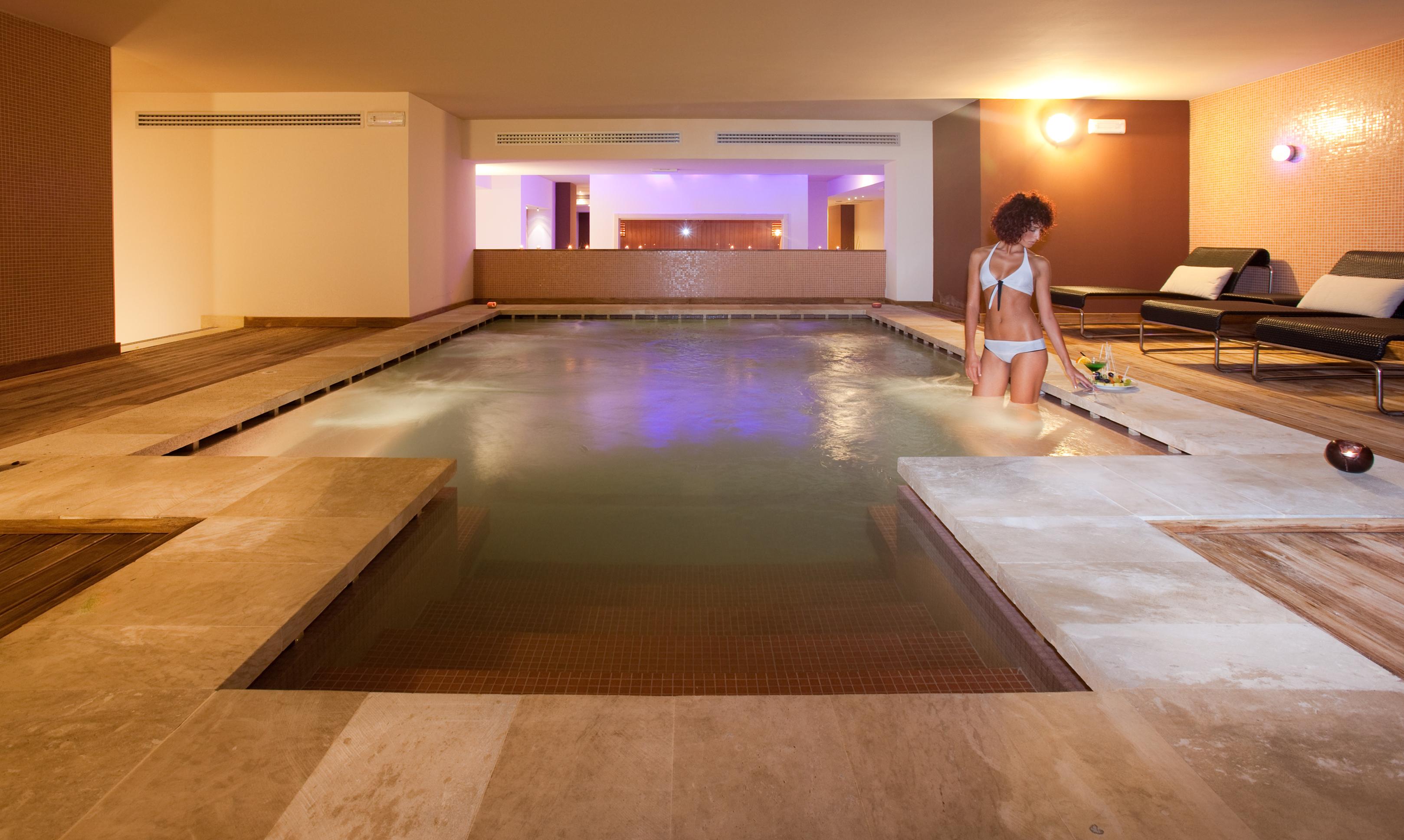 Vittoria Pool & 4*