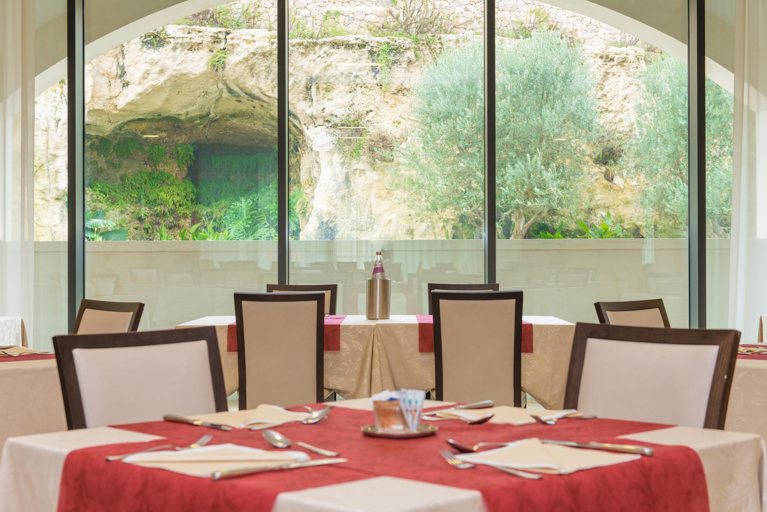 Vittoria Pool & 4* Otranto