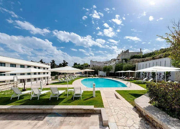 Vittoria Resort Pool & Spa