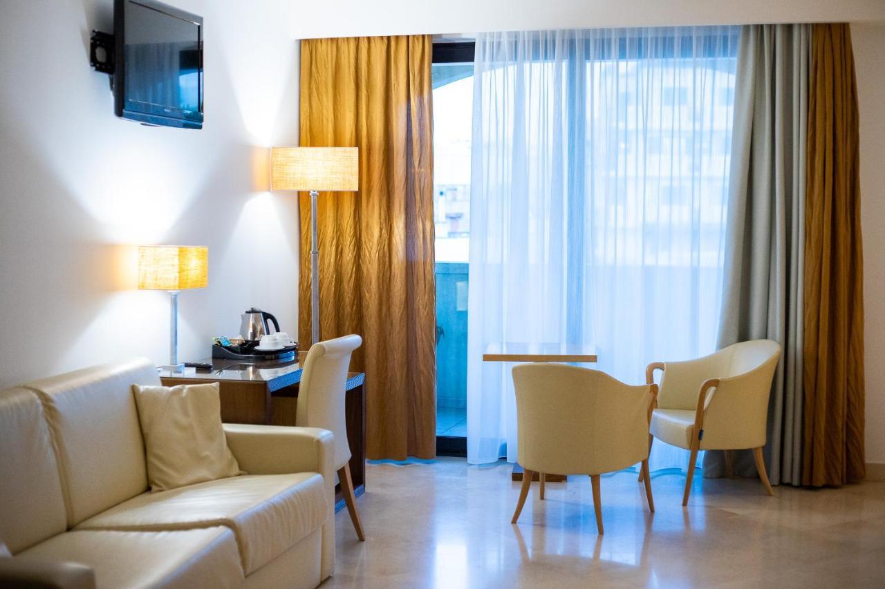 Vittoria Pool & 4* Otranto