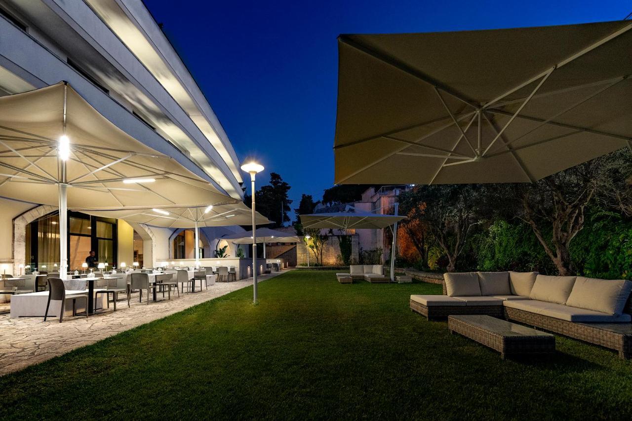 Vittoria Pool & 4*